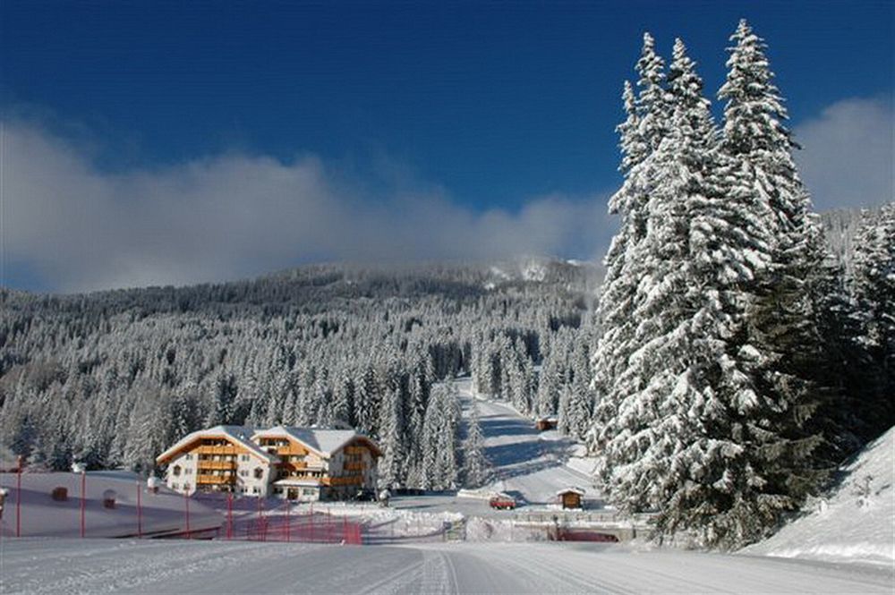 Wellness Hotel Lupo Bianco Канацеї Екстер'єр фото