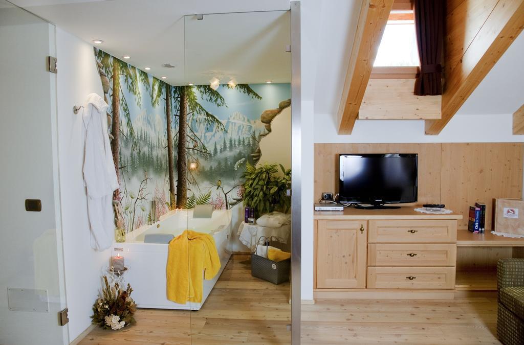 Wellness Hotel Lupo Bianco Канацеї Номер фото